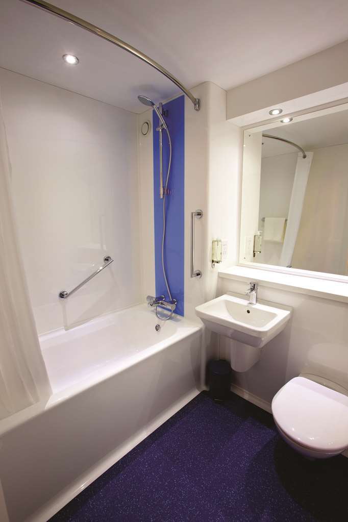 Travelodge Helensburgh Seafront Kamer foto